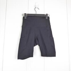 Foehn Bike Shorts Womens SZ 2 Bicycle High Waisted Athletic Wear Athleisure